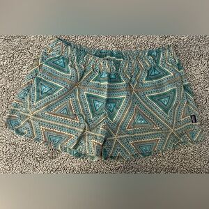 Women’s Large Patagonia Barely Baggie Shorts